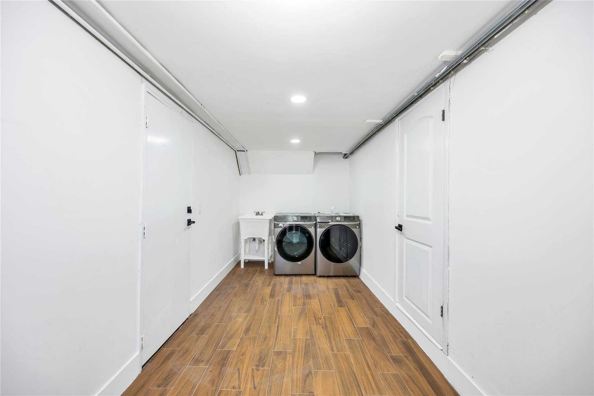 16 Huckleberry Lane, Oyster Bay, New York image 25