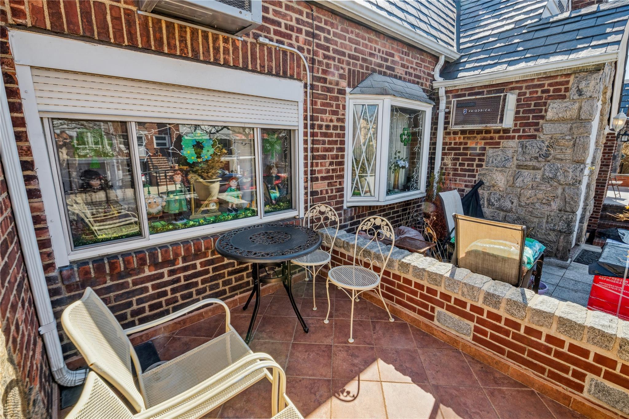 88-20 75th Ave Ave, Glendale, New York image 13