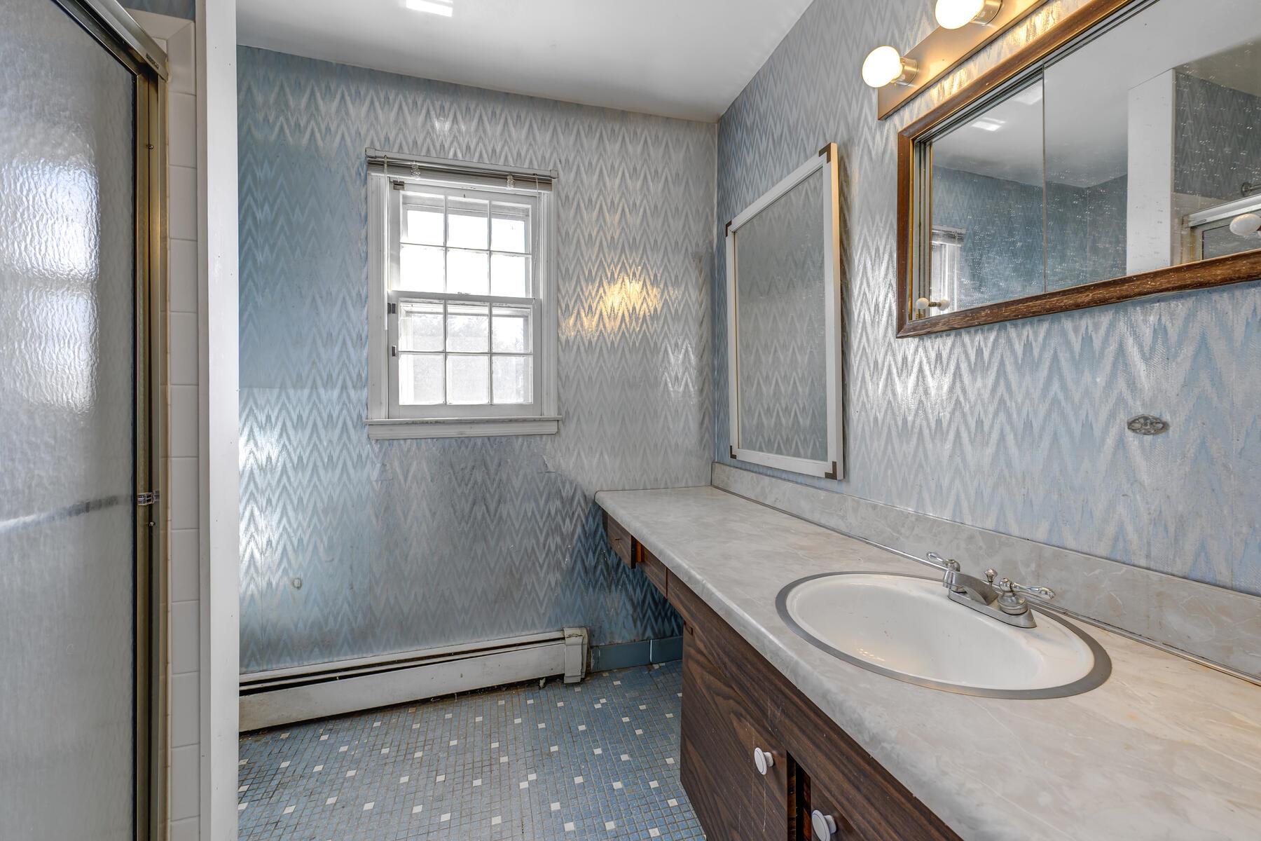 65 Tamarack Street, East Northport, New York image 16