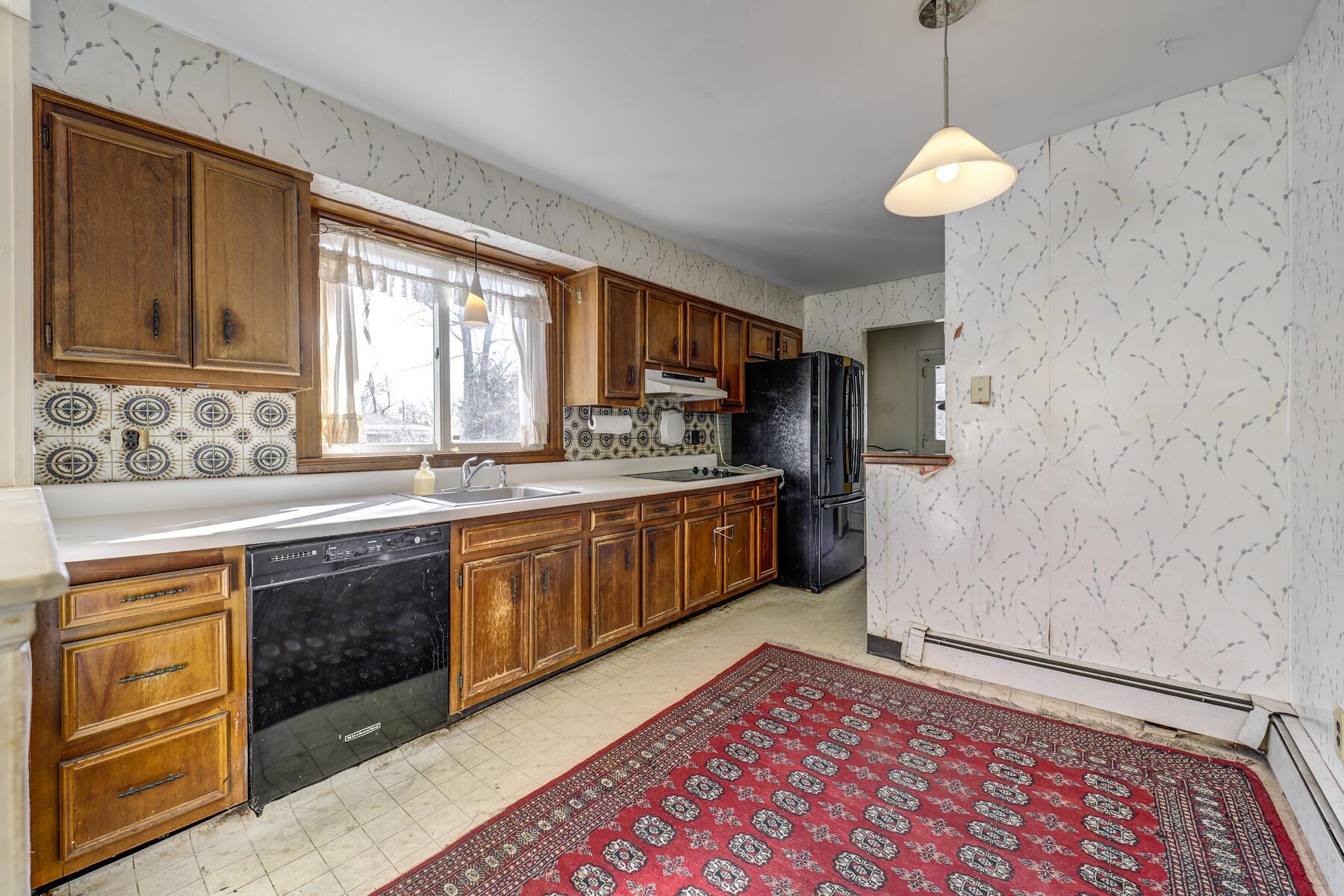 65 Tamarack Street, East Northport, New York image 12