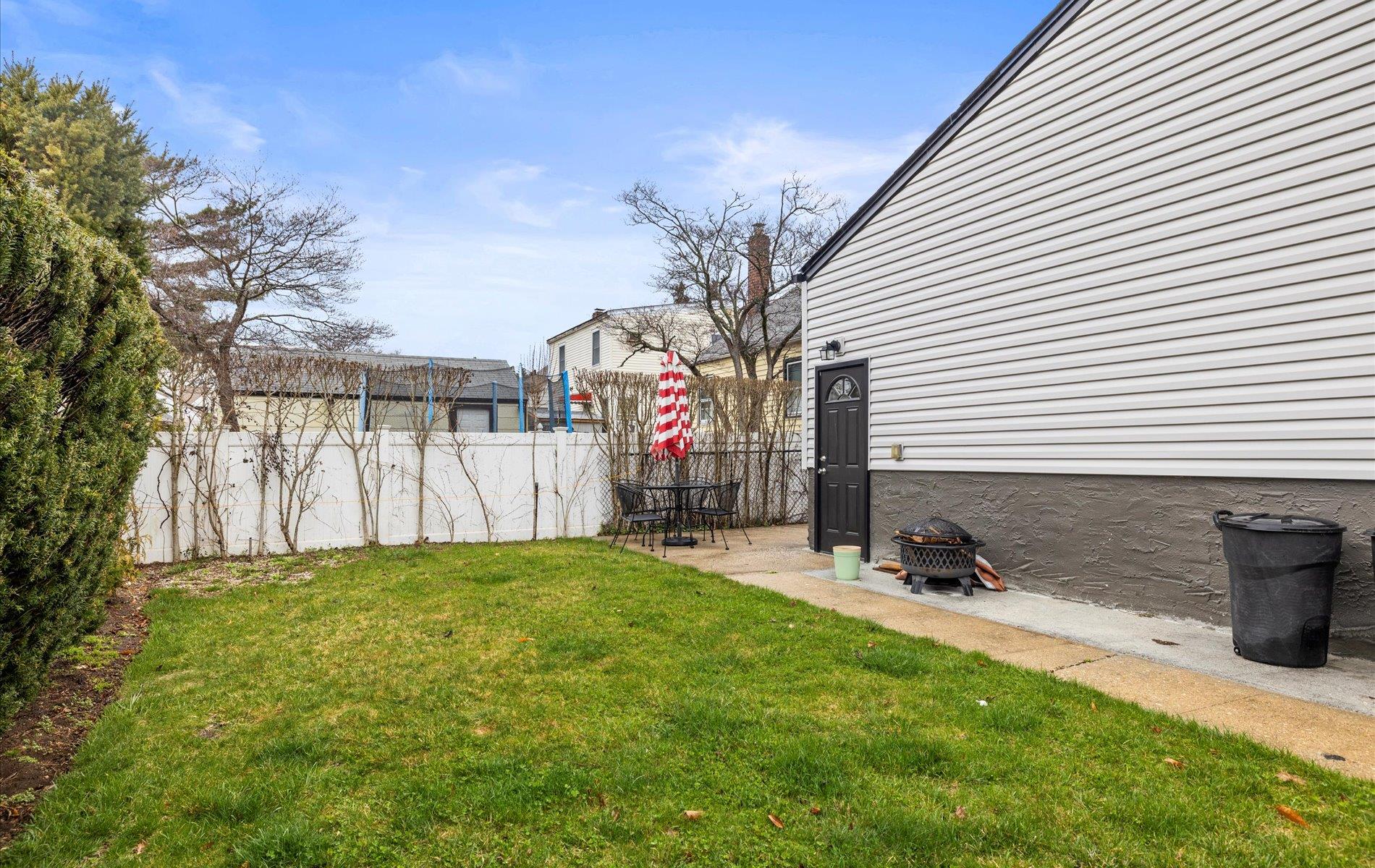 210 Parker Avenue, West Hempstead, New York image 24
