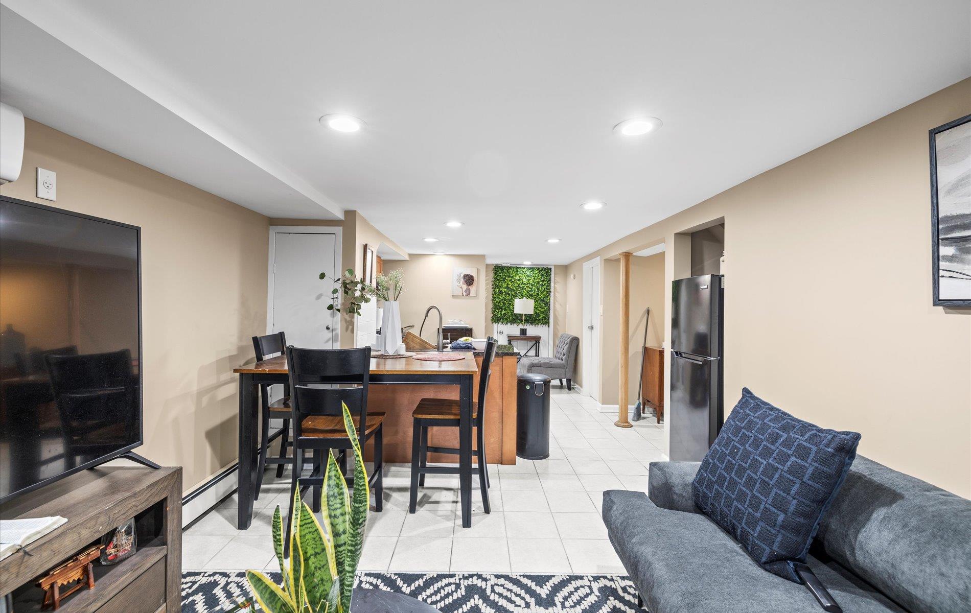 210 Parker Avenue, West Hempstead, New York image 21