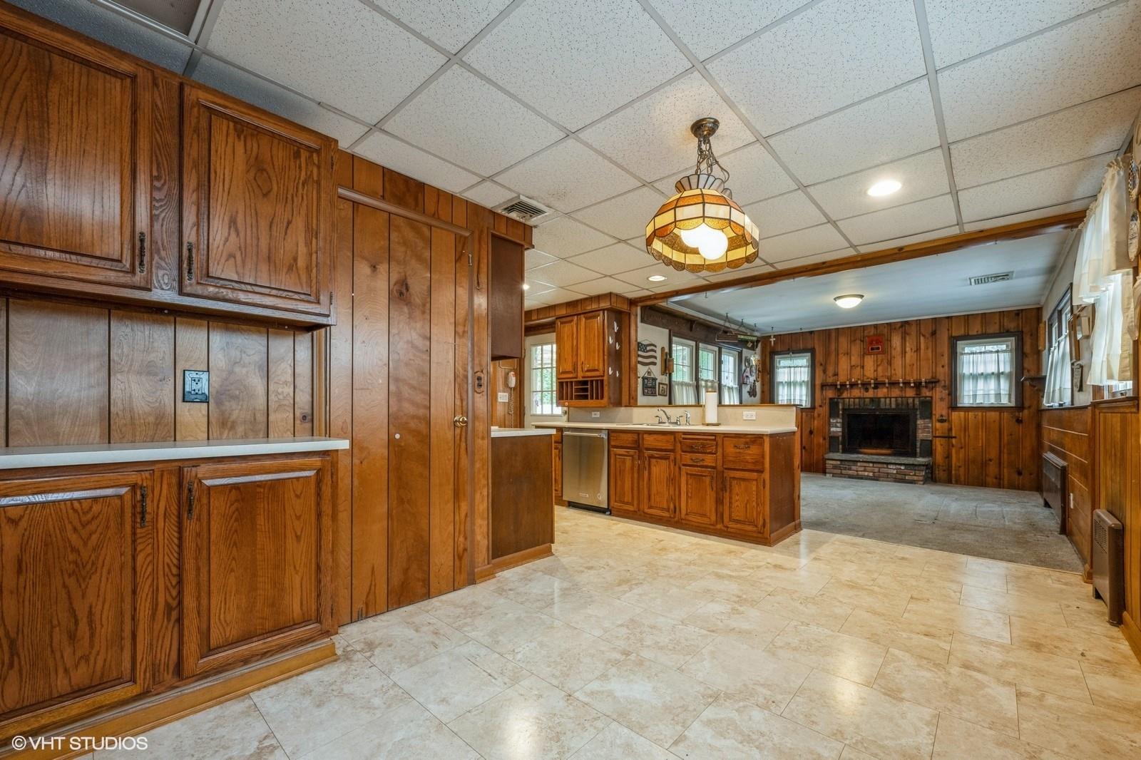 1492 Poulson Street, Wantagh, New York image 10