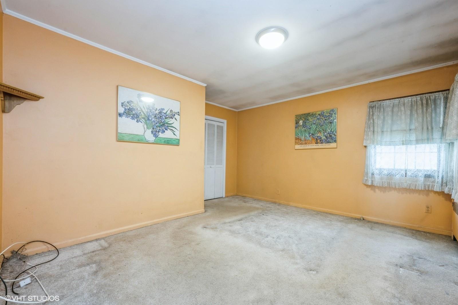 1492 Poulson Street, Wantagh, New York image 16