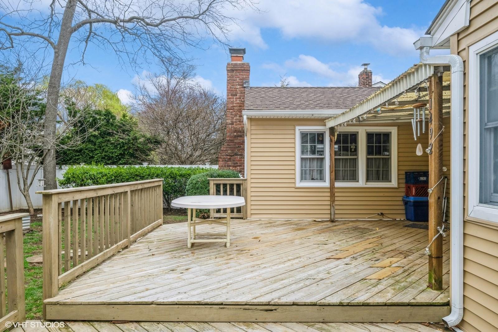 1492 Poulson Street, Wantagh, New York image 23
