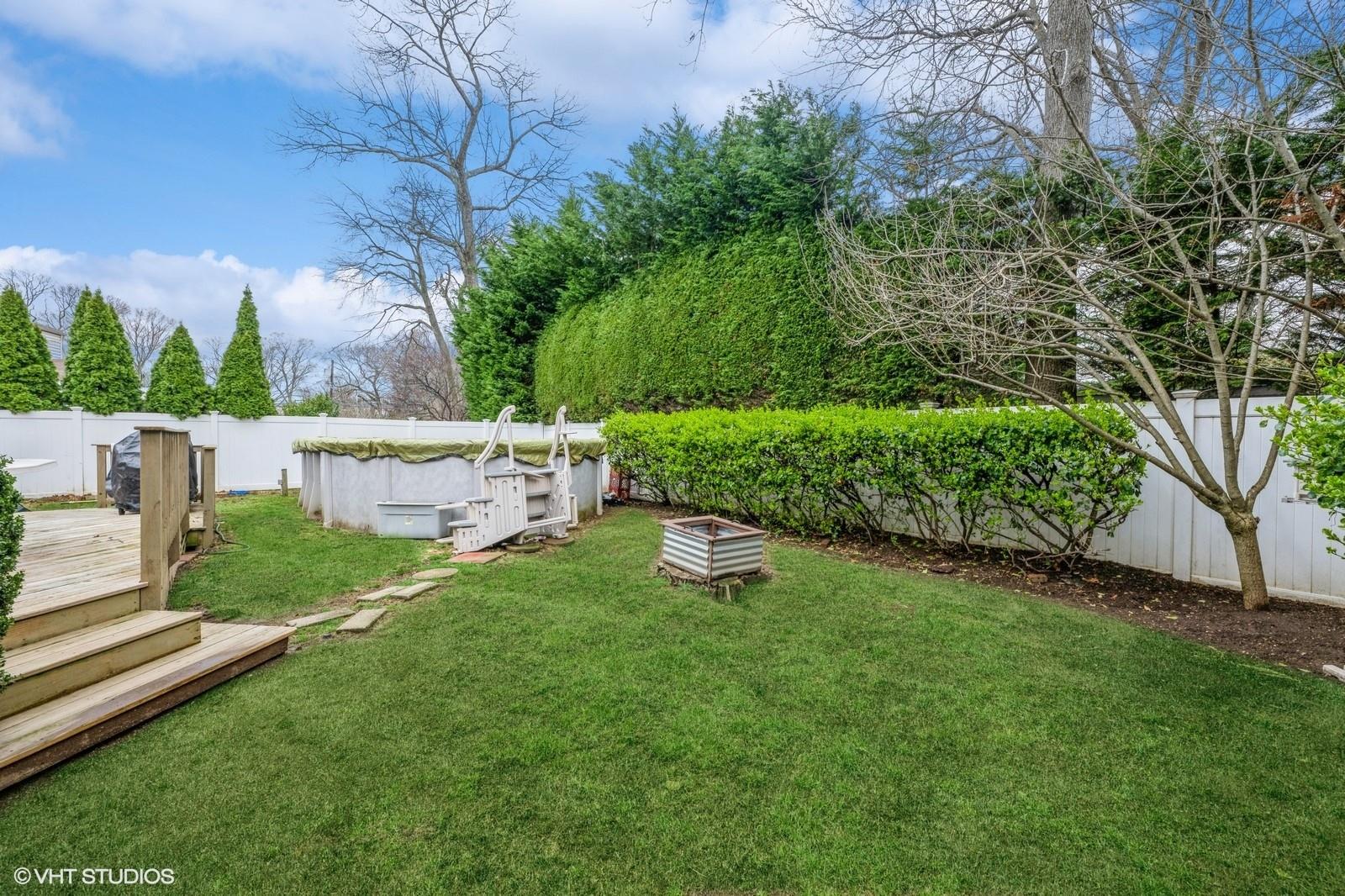 1492 Poulson Street, Wantagh, New York image 25