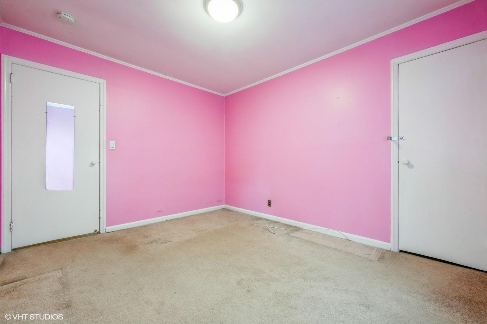 1492 Poulson Street, Wantagh, New York image 20