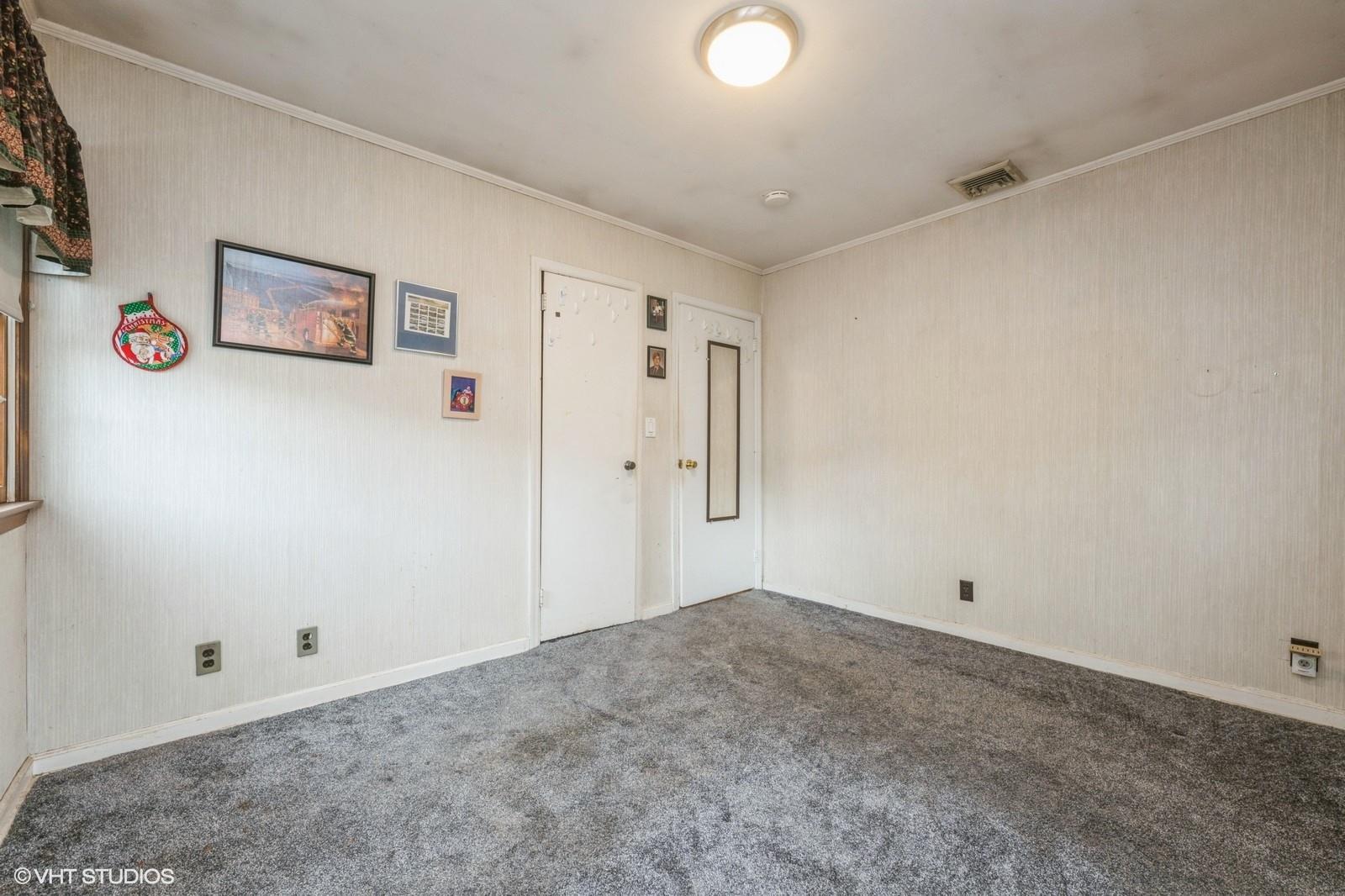 1492 Poulson Street, Wantagh, New York image 15
