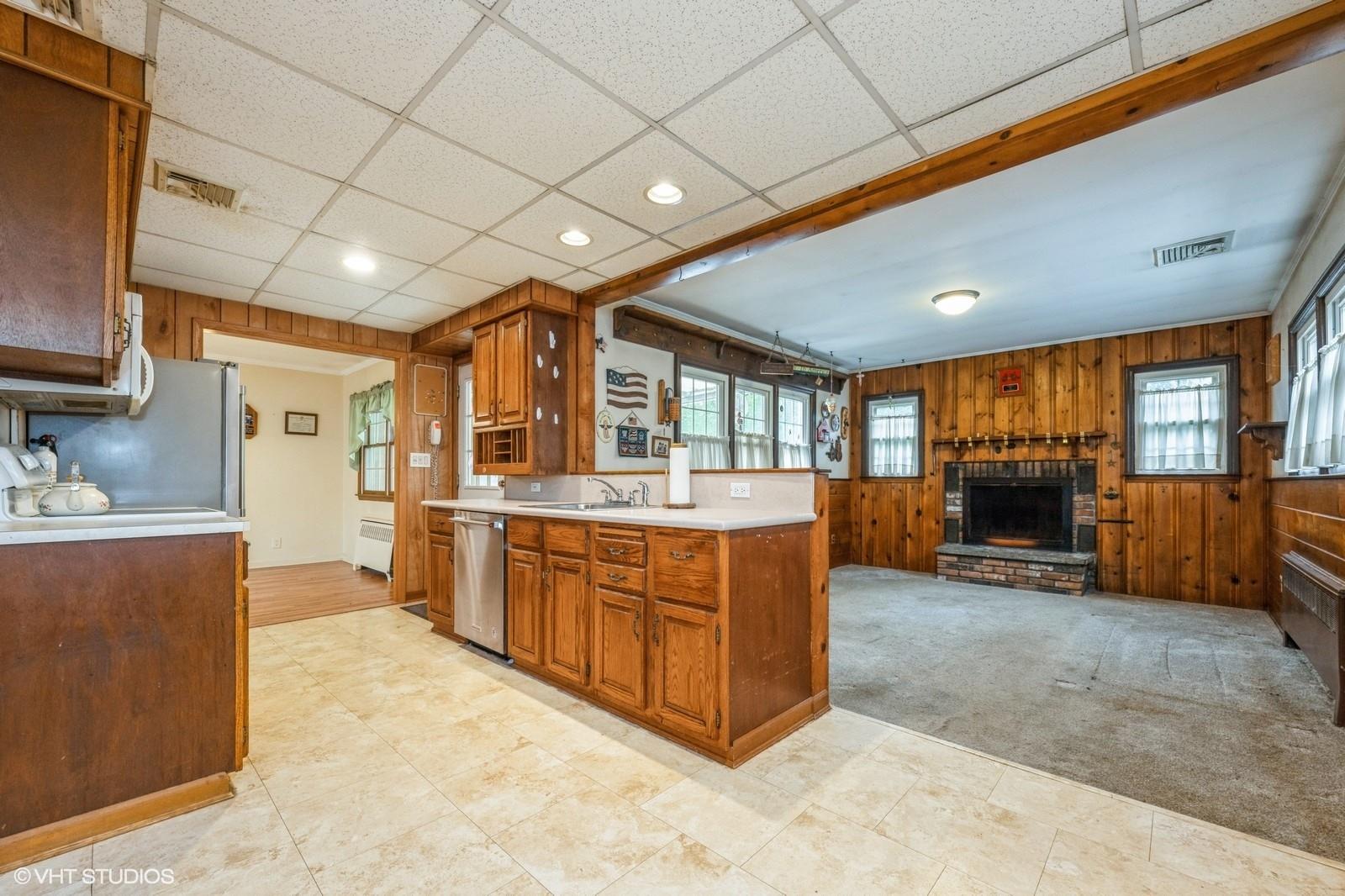 1492 Poulson Street, Wantagh, New York image 11