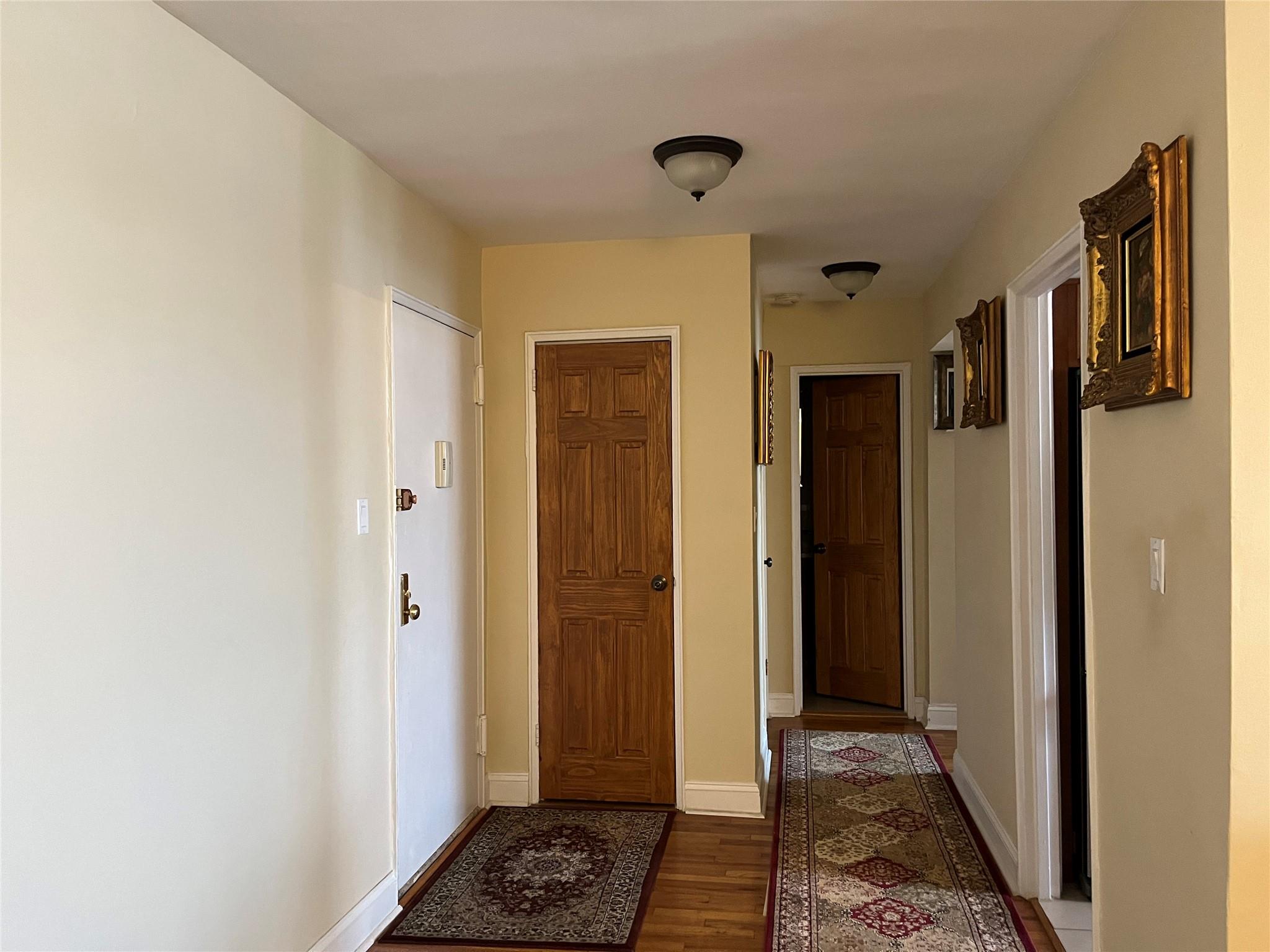 60 Hempstead Ave Ave #3 J, Lynbrook, New York image 4