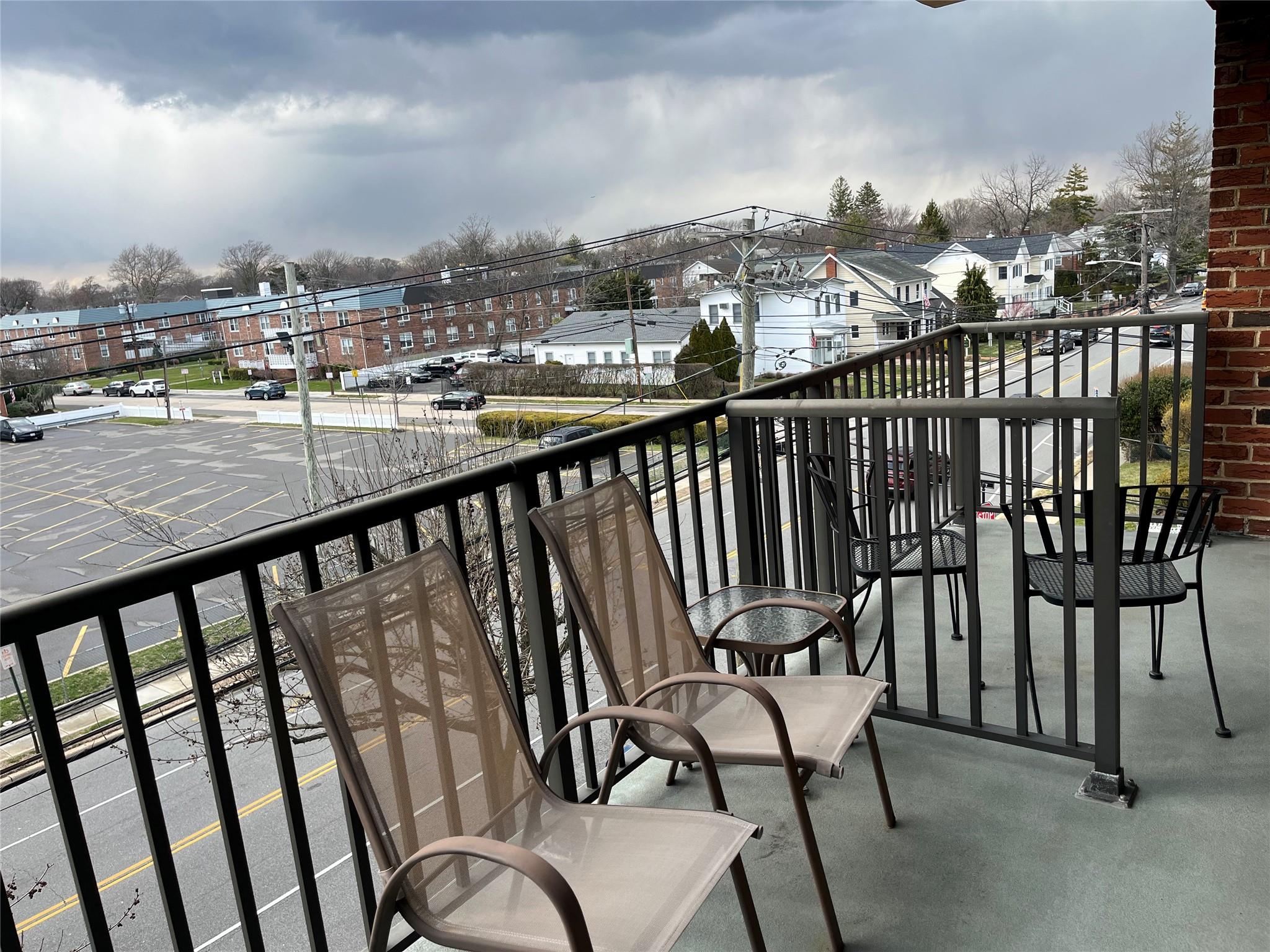 60 Hempstead Ave Ave #3 J, Lynbrook, New York image 16