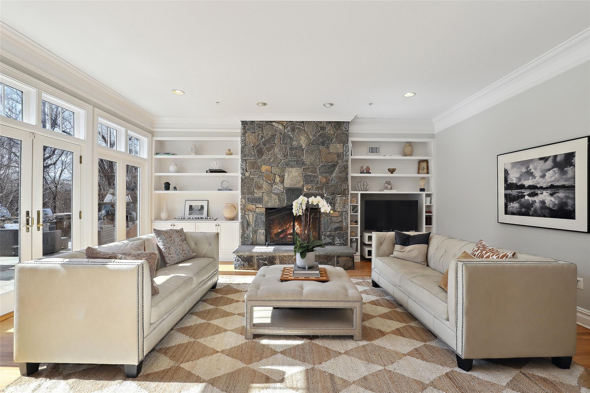 15 Oak Valley Lane, Purchase, New York image 8