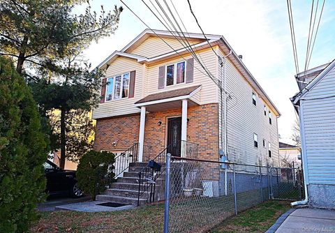 494 Keller Avenue Elmont NY 11003