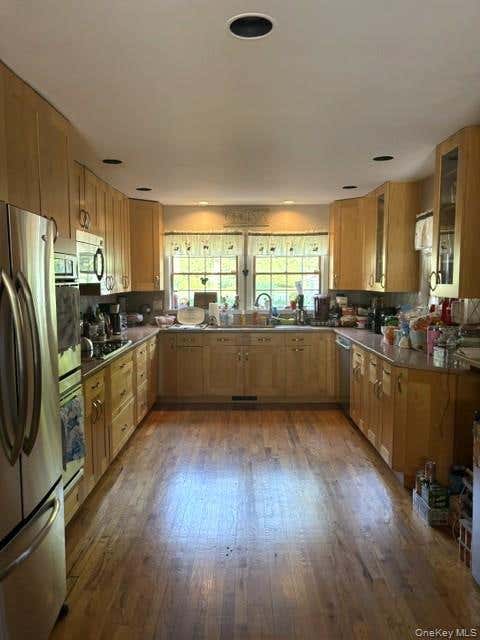Photo of 27 Depot Road, Westhampton Beach, NY 11978 (MLS # 1031140)