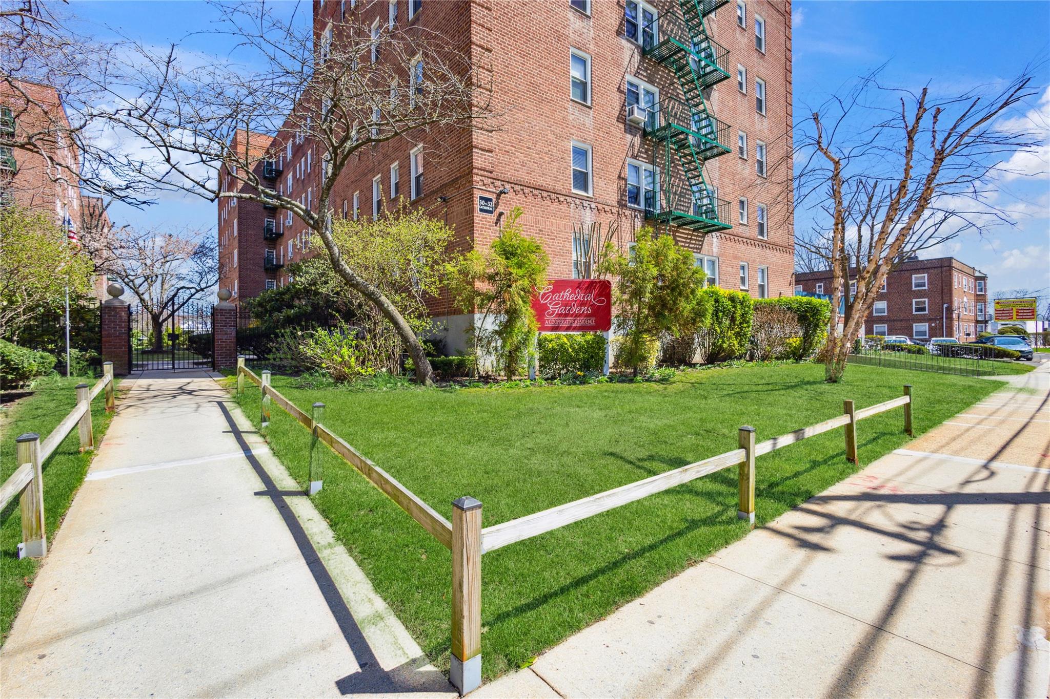 30 Cathedral Avenue #2A, Hempstead, New York image 20