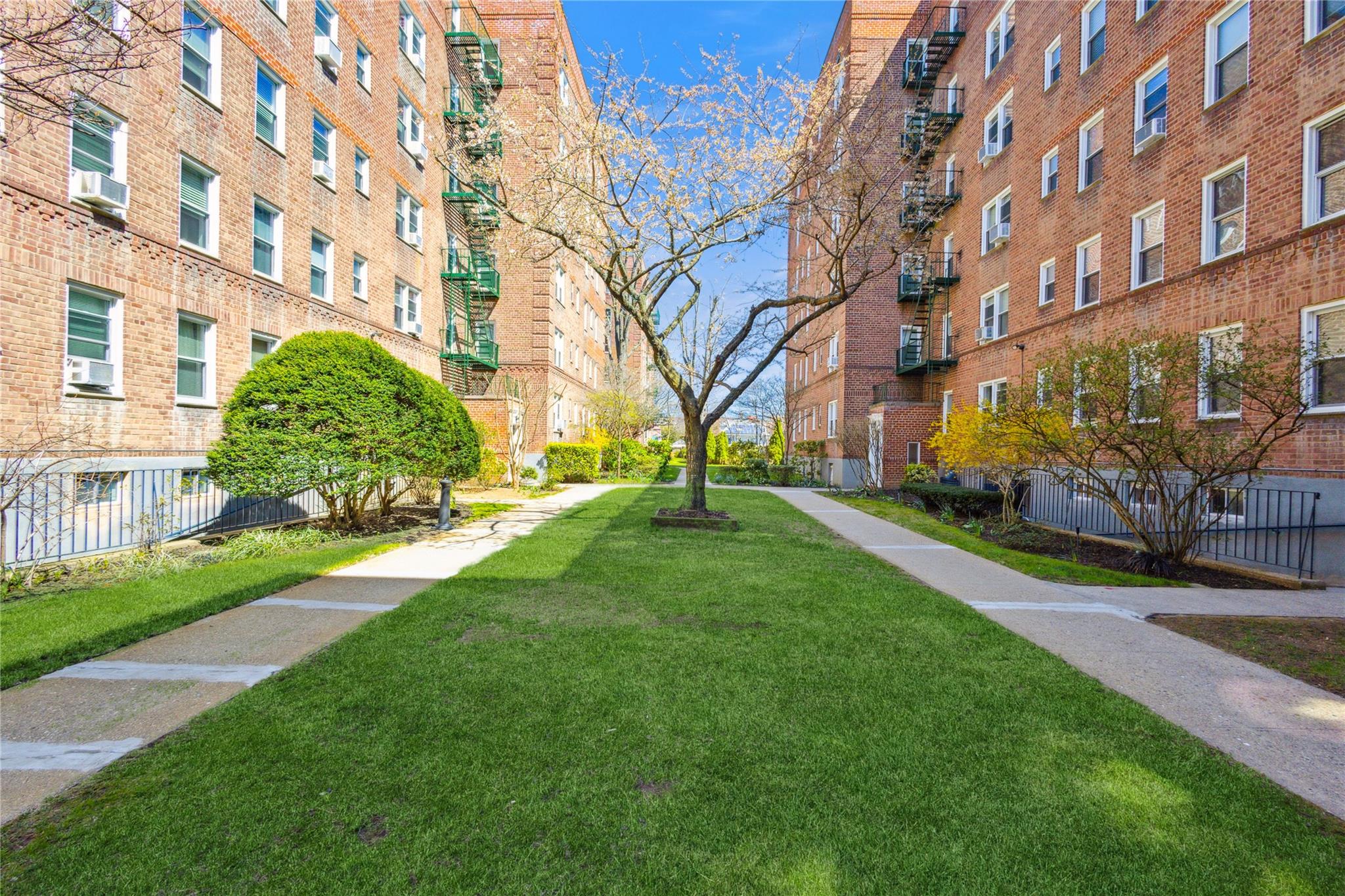30 Cathedral Avenue #2A, Hempstead, New York image 22