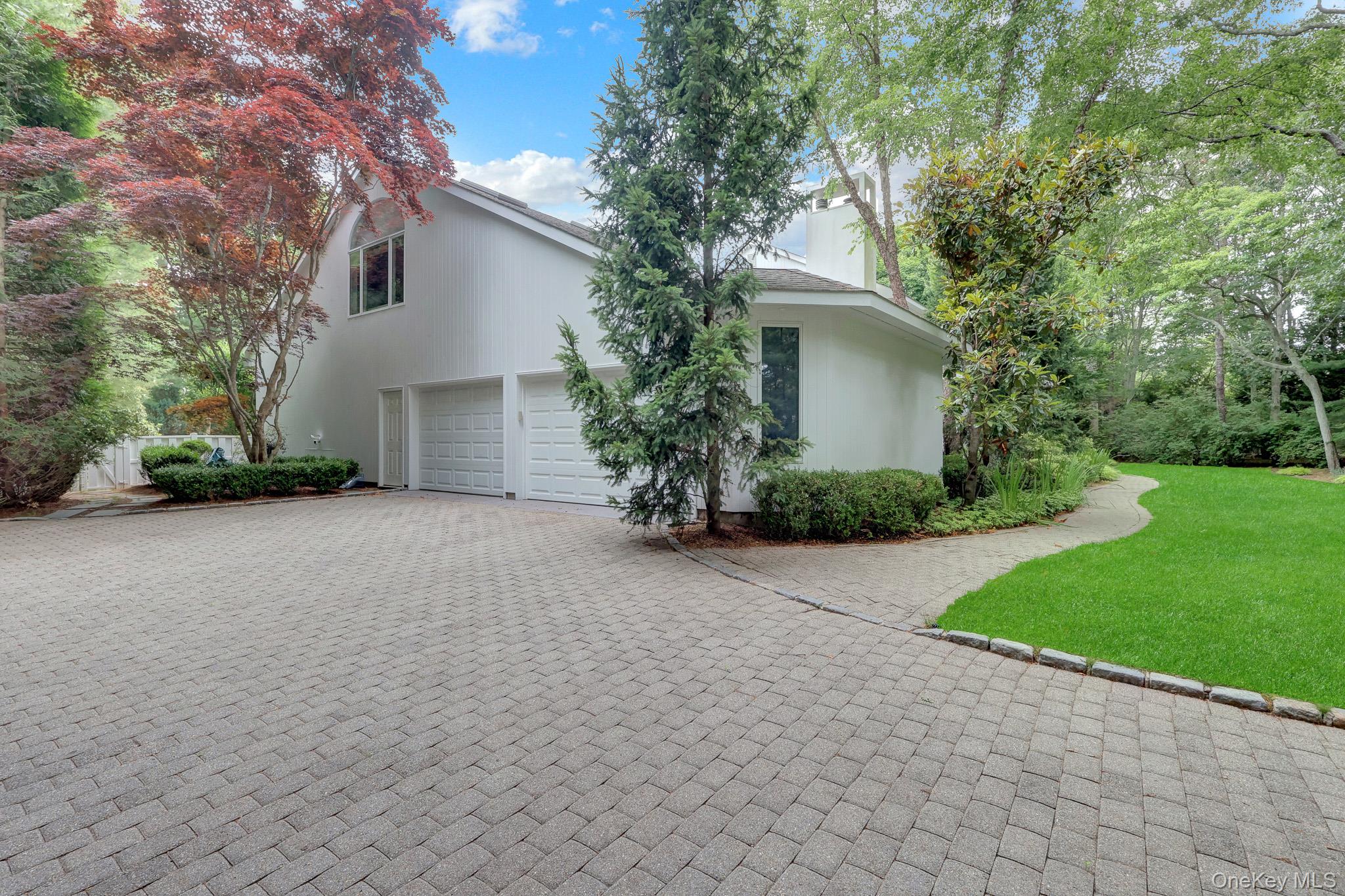 9 Plume Grass Way