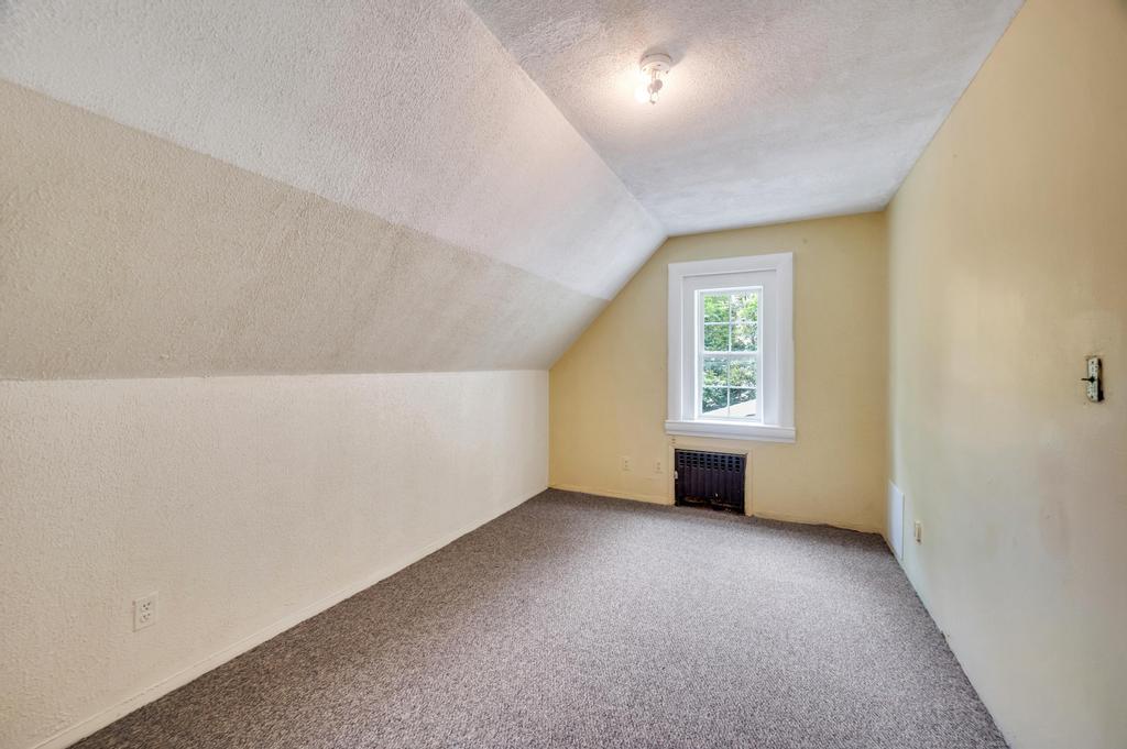 23 Dale Avenue, Hempstead, New York image 21