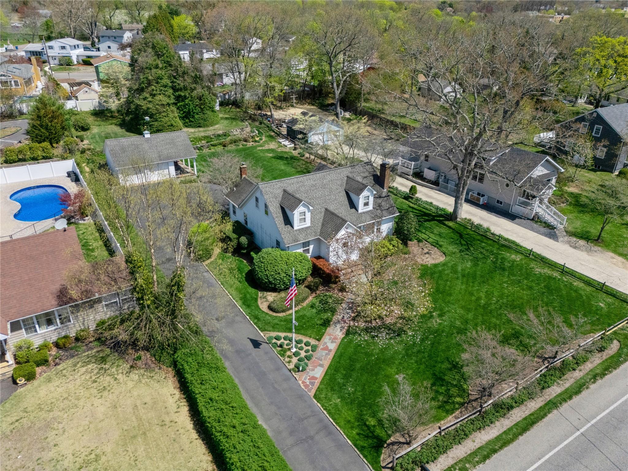 1440 Roanoke Avenue, Riverhead, New York image 42