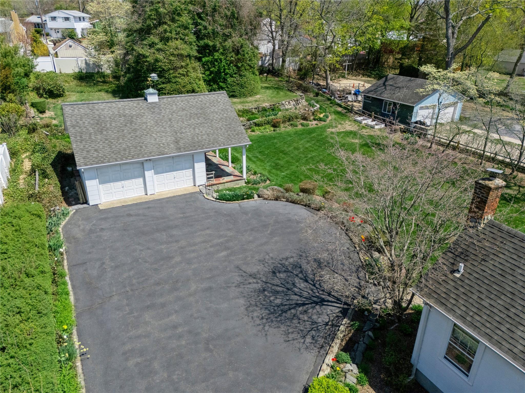 1440 Roanoke Avenue, Riverhead, New York image 40