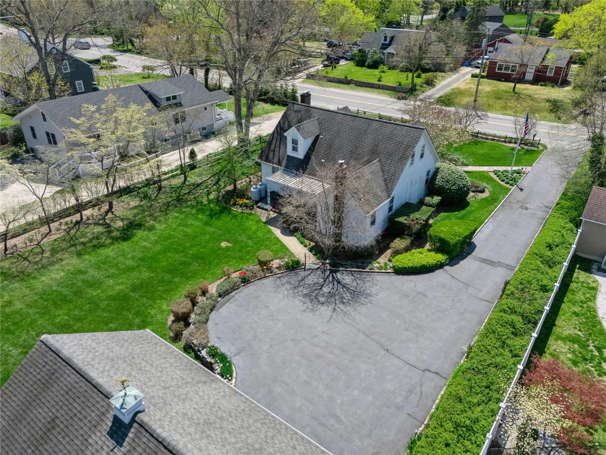 1440 Roanoke Avenue, Riverhead, New York image 47