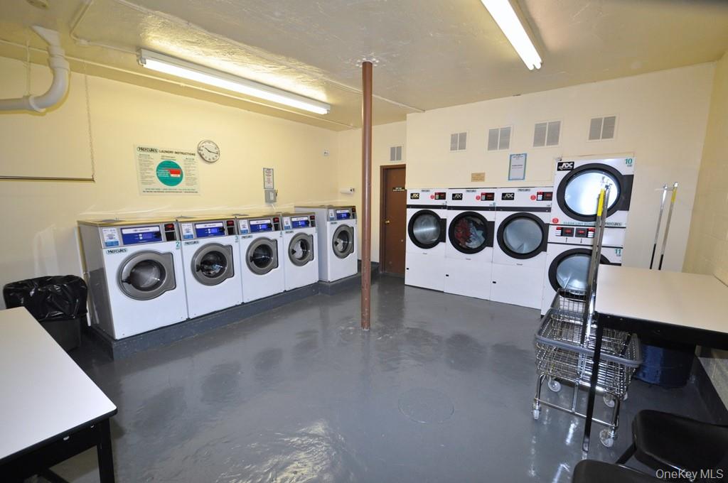 Scarsdale, New York 10583, United States, ,1 BathroomBathrooms,Residential,Active,257579