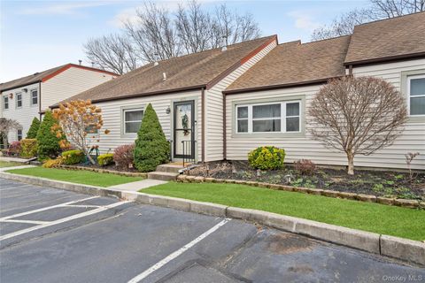 617 Lake Court 617 Middle Island NY 11953