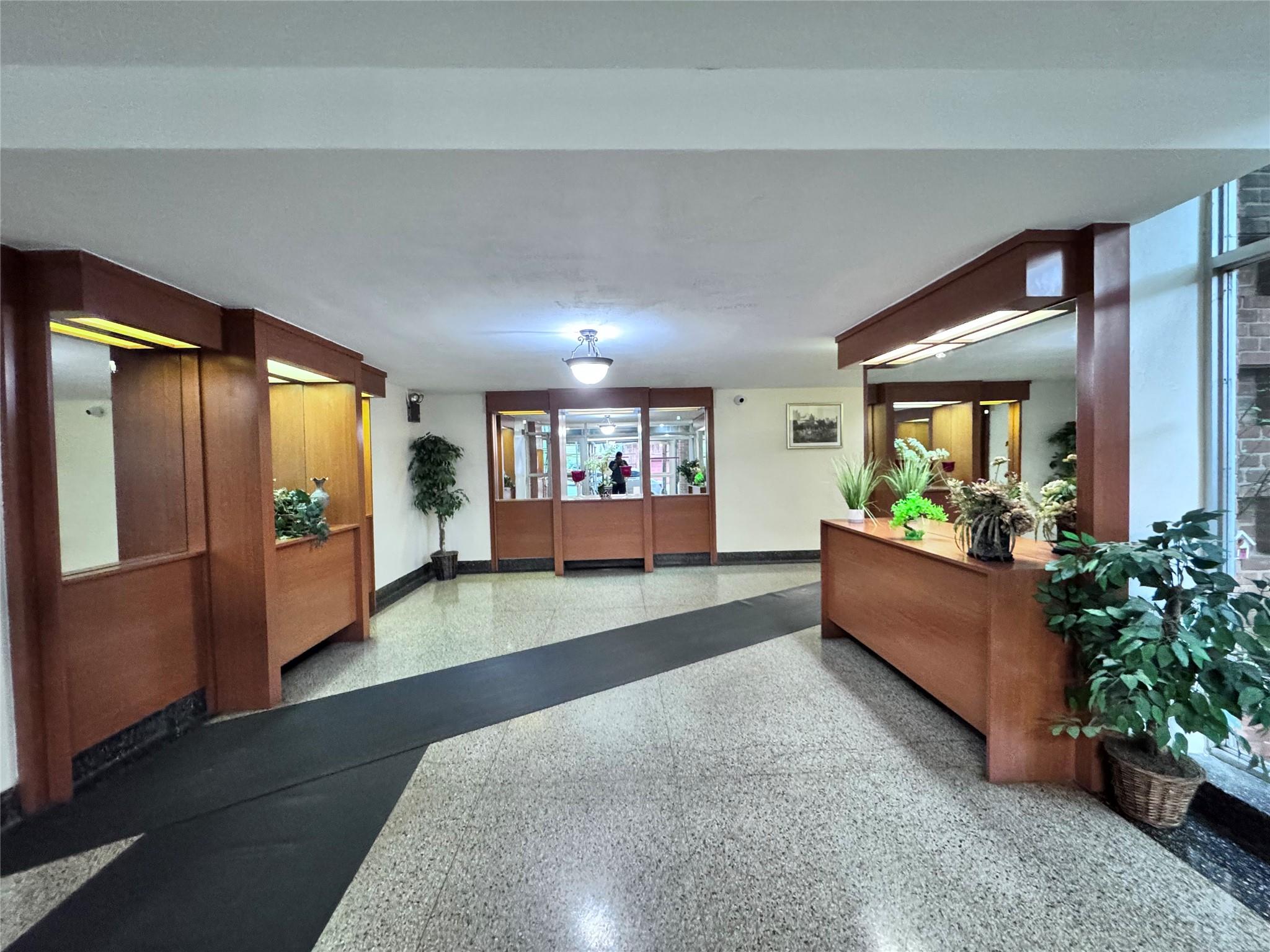 33-24 junction Boulevard 6R