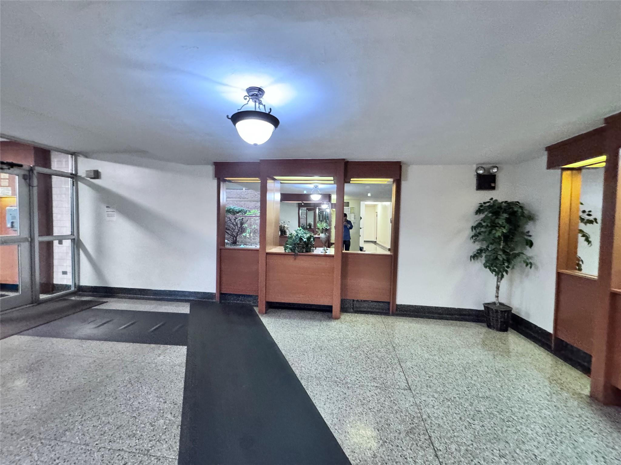 33-24 junction Boulevard 6R