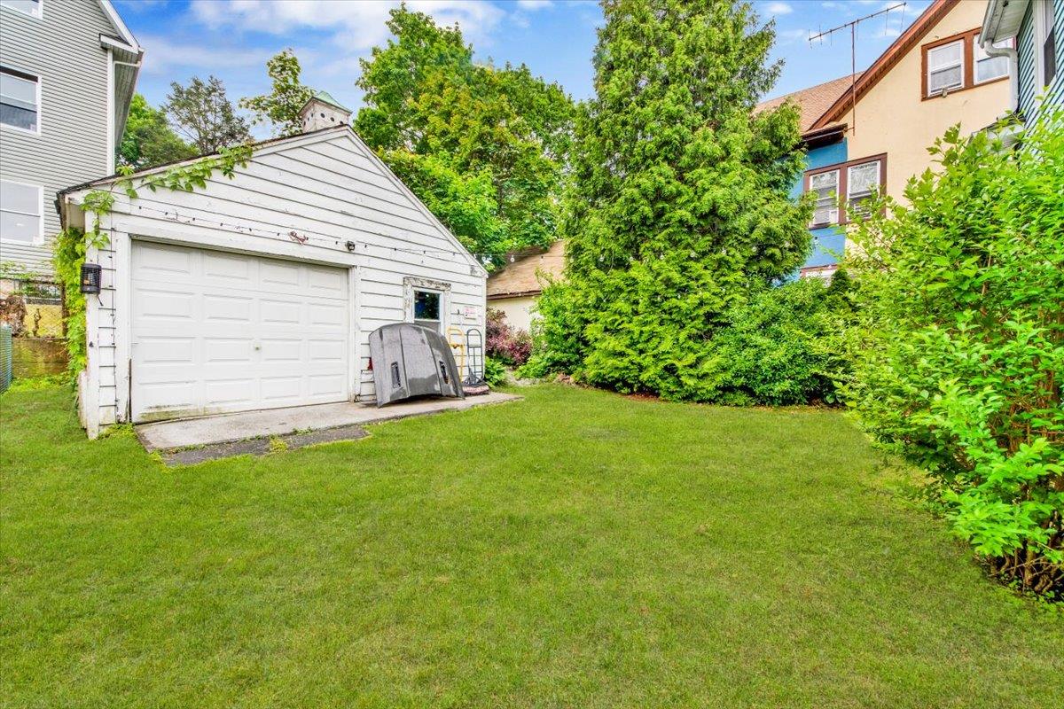 224 Hillside Avenue, Mount Vernon, New York image 6