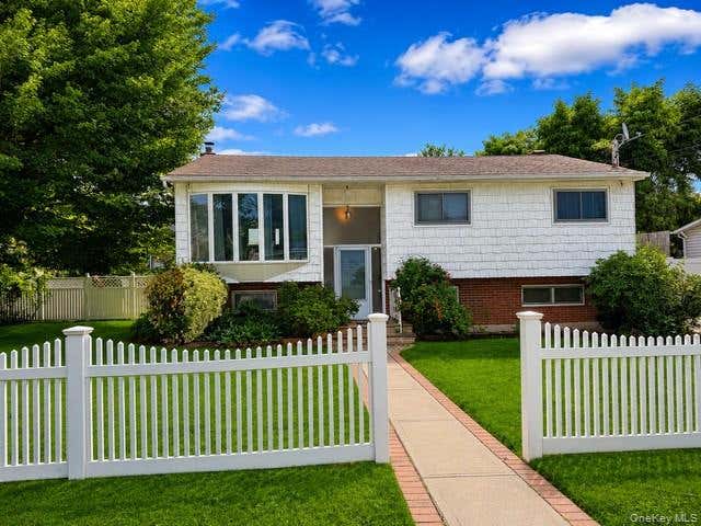 Photo of 28 S 28 Street, Wyandanch, NY 11798 (MLS # 1029293)