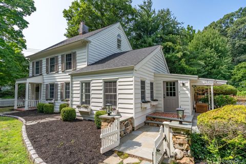 40 Goose Hill Road Cold Spring Harbor NY 11724