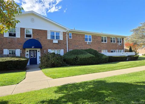 Photo of 460 Old Town Road #27 P, Port Jefferson Station, NY 11776 (MLS # 926050)