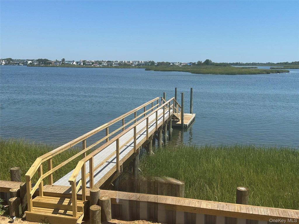 Photo of 3505 Bay Front Drive, Baldwin Harbor, NY 11510 (MLS # 921088)