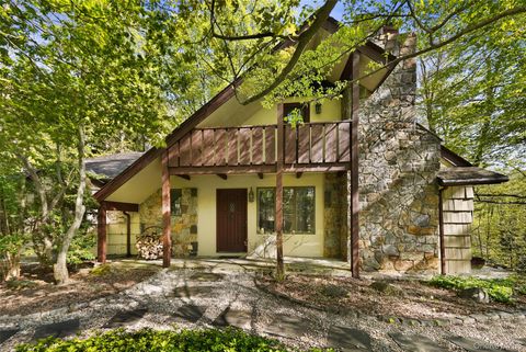 Homes For Sale - 334 Pine Brook Road<br/> Westchester County, Pound Ridge, NY 11961