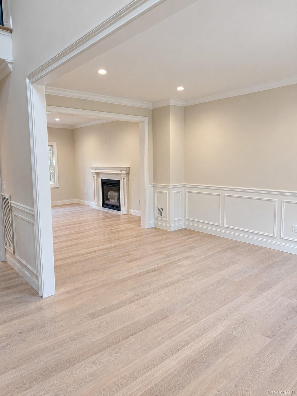 Photo of 215 Boston Avenue, Massapequa, NY 11758 (MLS # 1032257)
