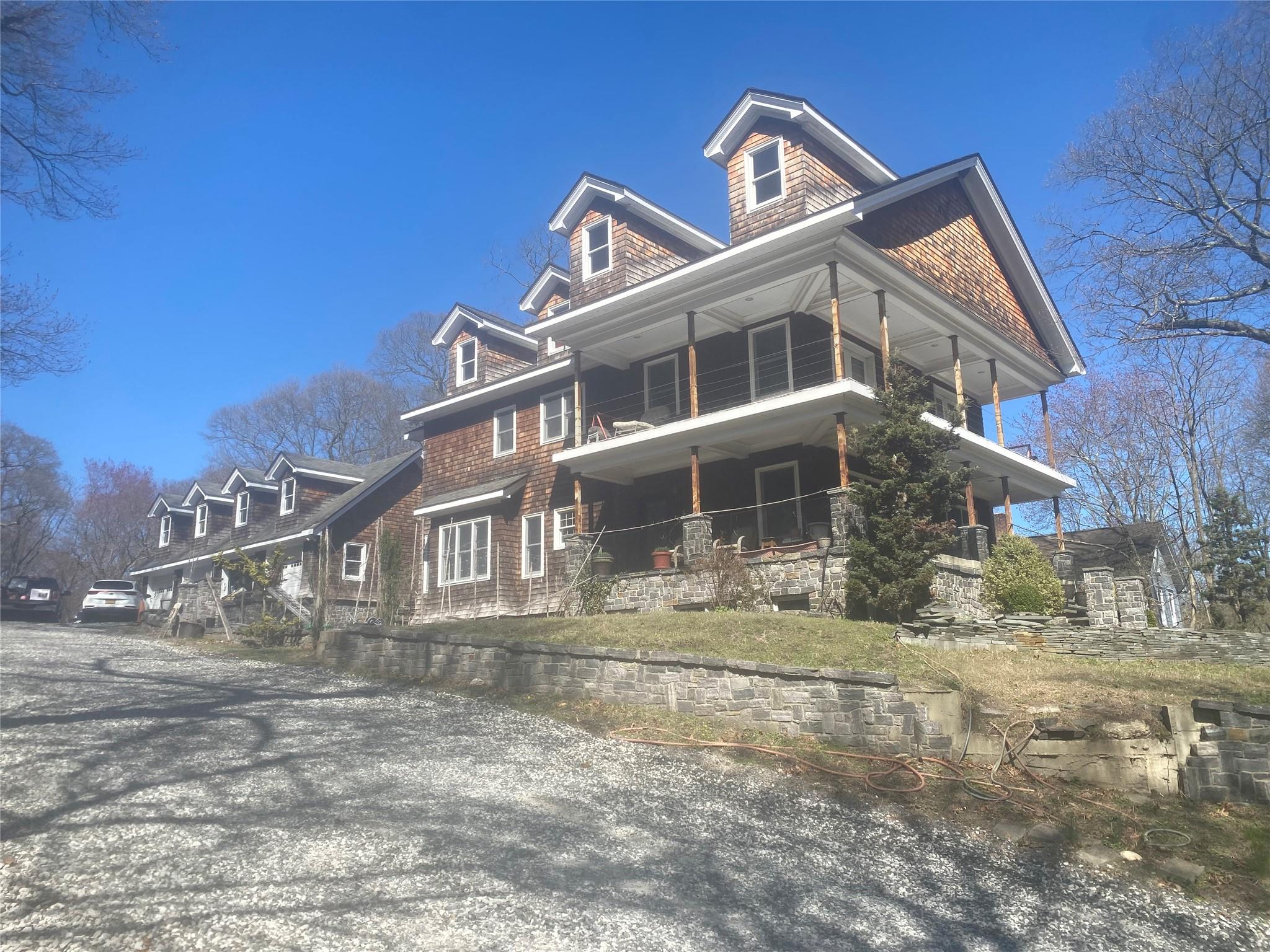 Property for Sale at Ridgeway Avenue, Setauket, Hamptons, NY - Bedrooms: 3 
Bathrooms: 3  - $1,300,000