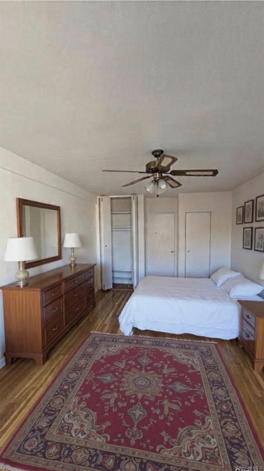 142-05 Roosevelt Avenue 602