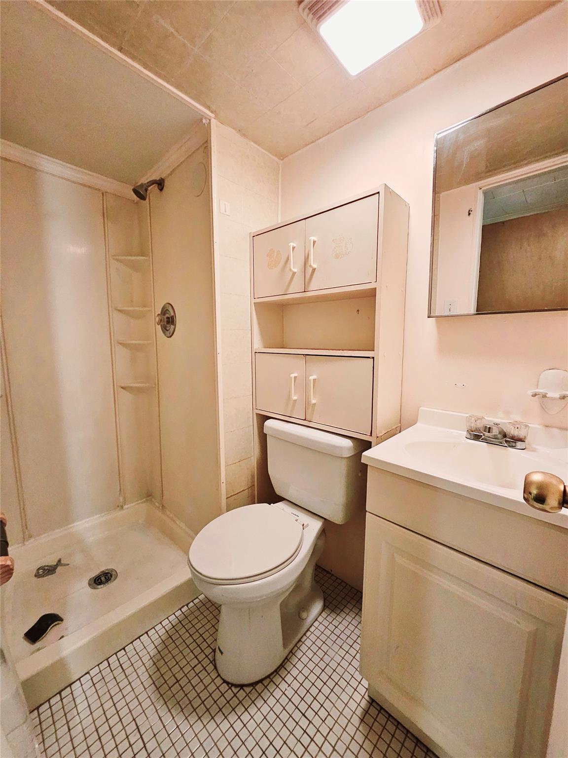 11 Kuhl Avenue, Hicksville, New York image 8