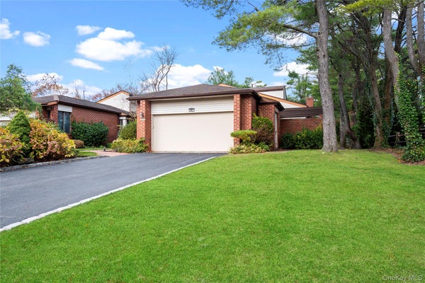 147 DARTERS LN, MANHASSET, NY 11030 - Image 4c0bcba7d50dcb5c6d92fdff1dd3e8ce/309235658