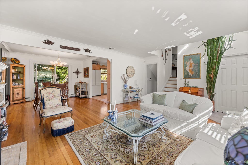 Photo of 3 Lewis Circle, Babylon, NY 11702 (MLS # 1063427)