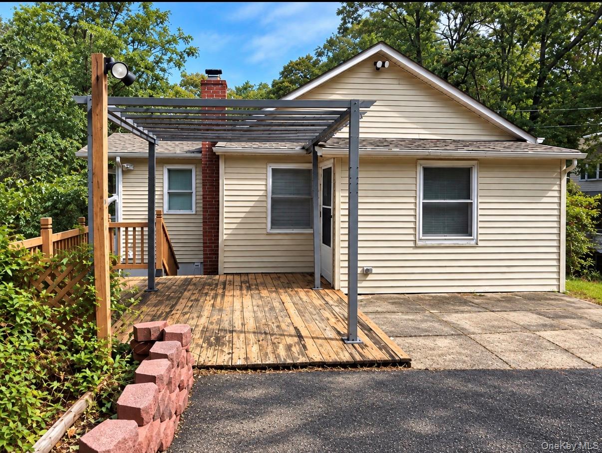39 Amityville Road