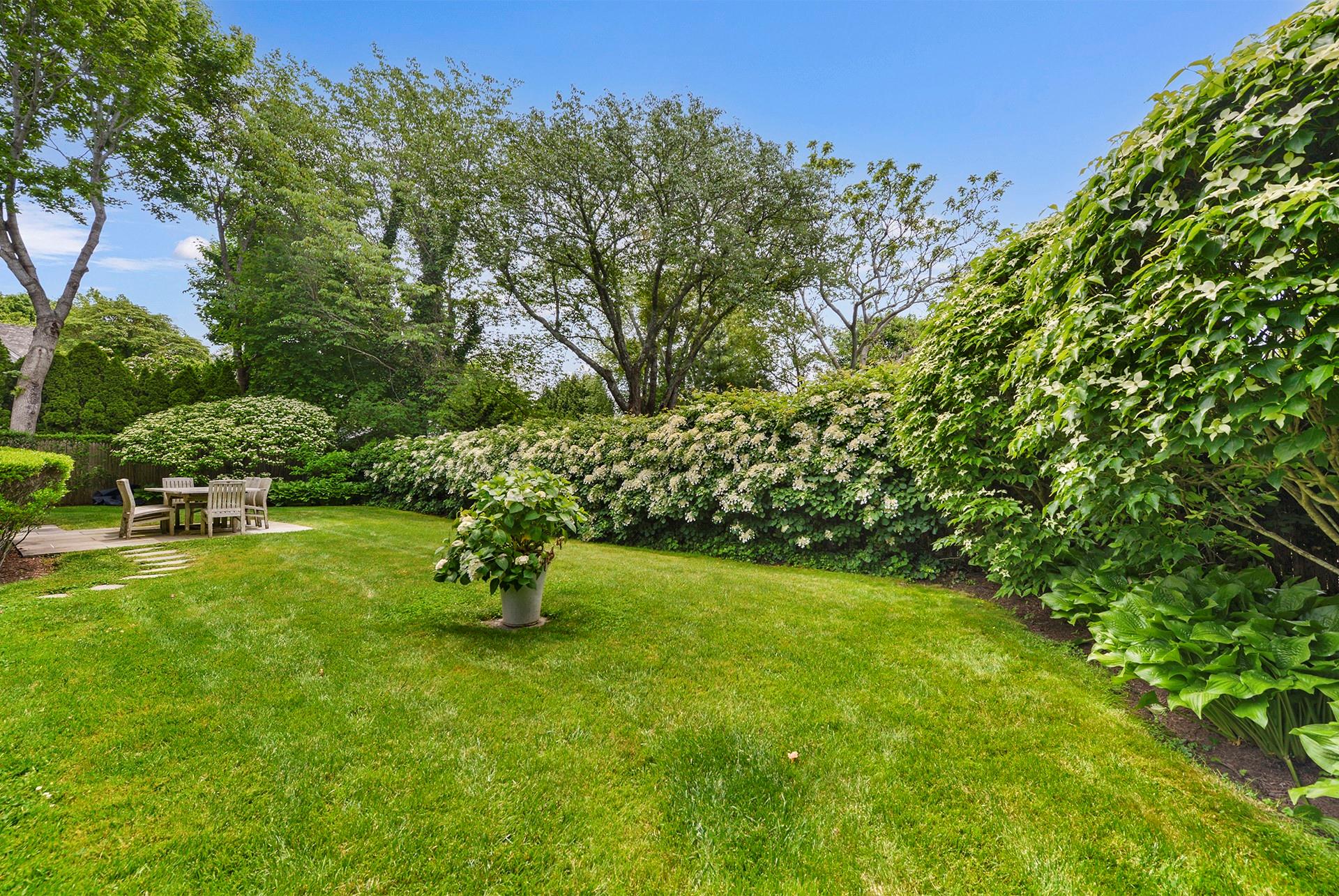 1 Palma Terrace, East Hampton, New York image 19