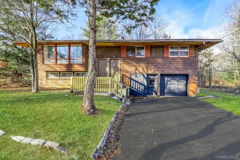 Homes For Sale - 3 Camp Hill Road<br/> Pomona, NY 10970
