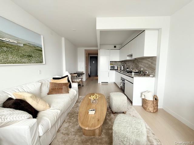 450 Washington Street 306