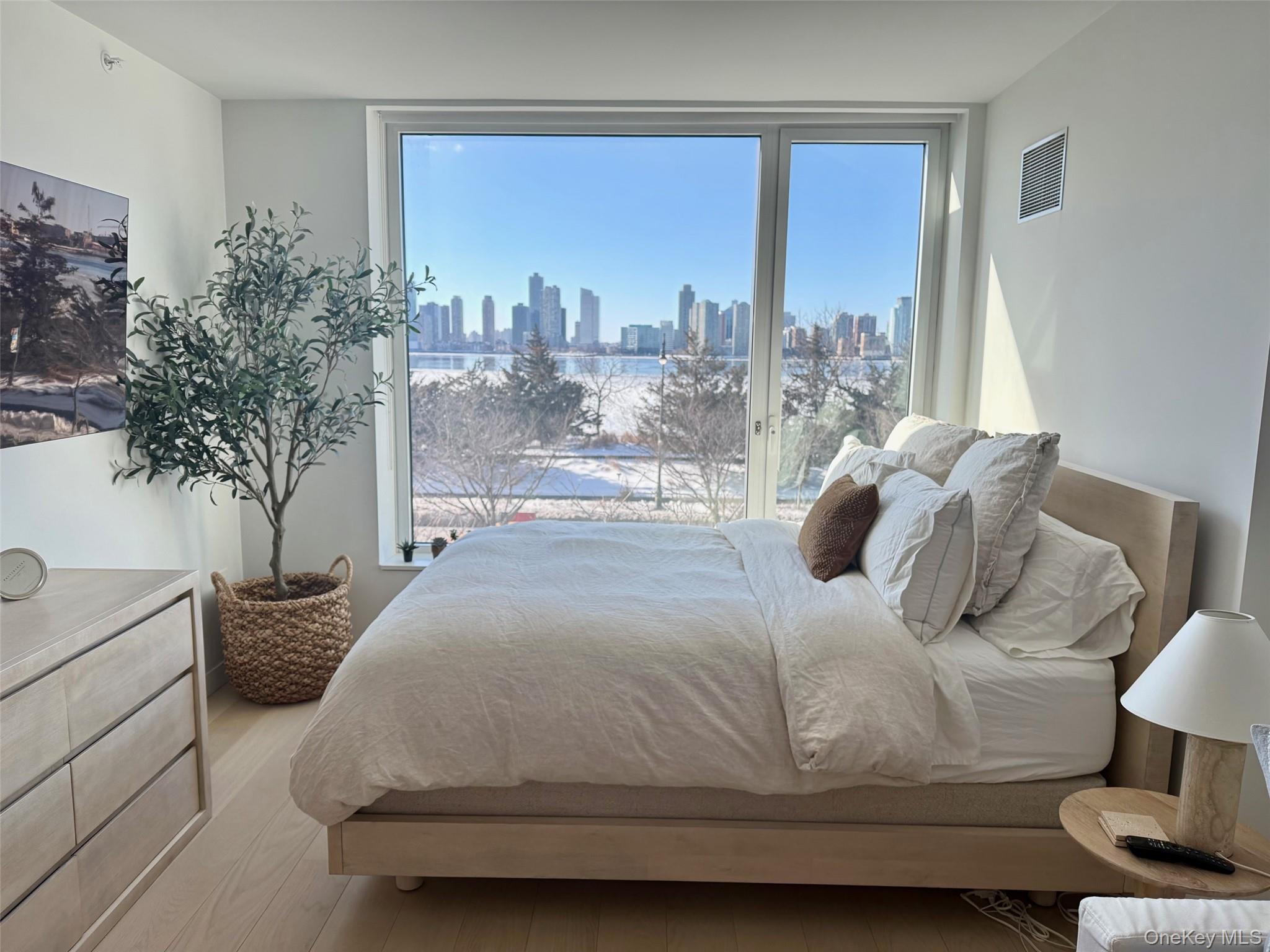 450 Washington Street 306