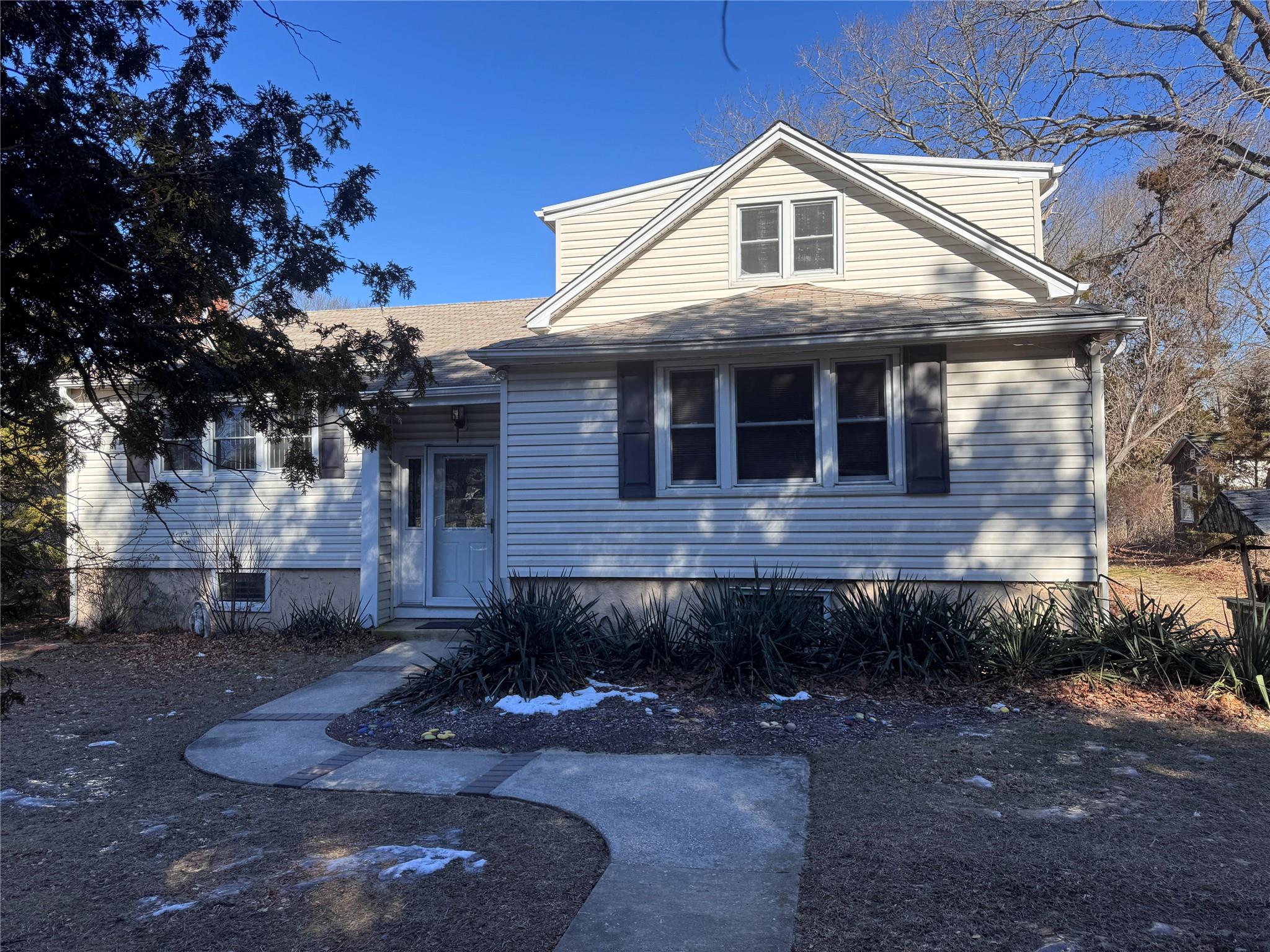 79 Inwood Avenue, Selden, New York image 2