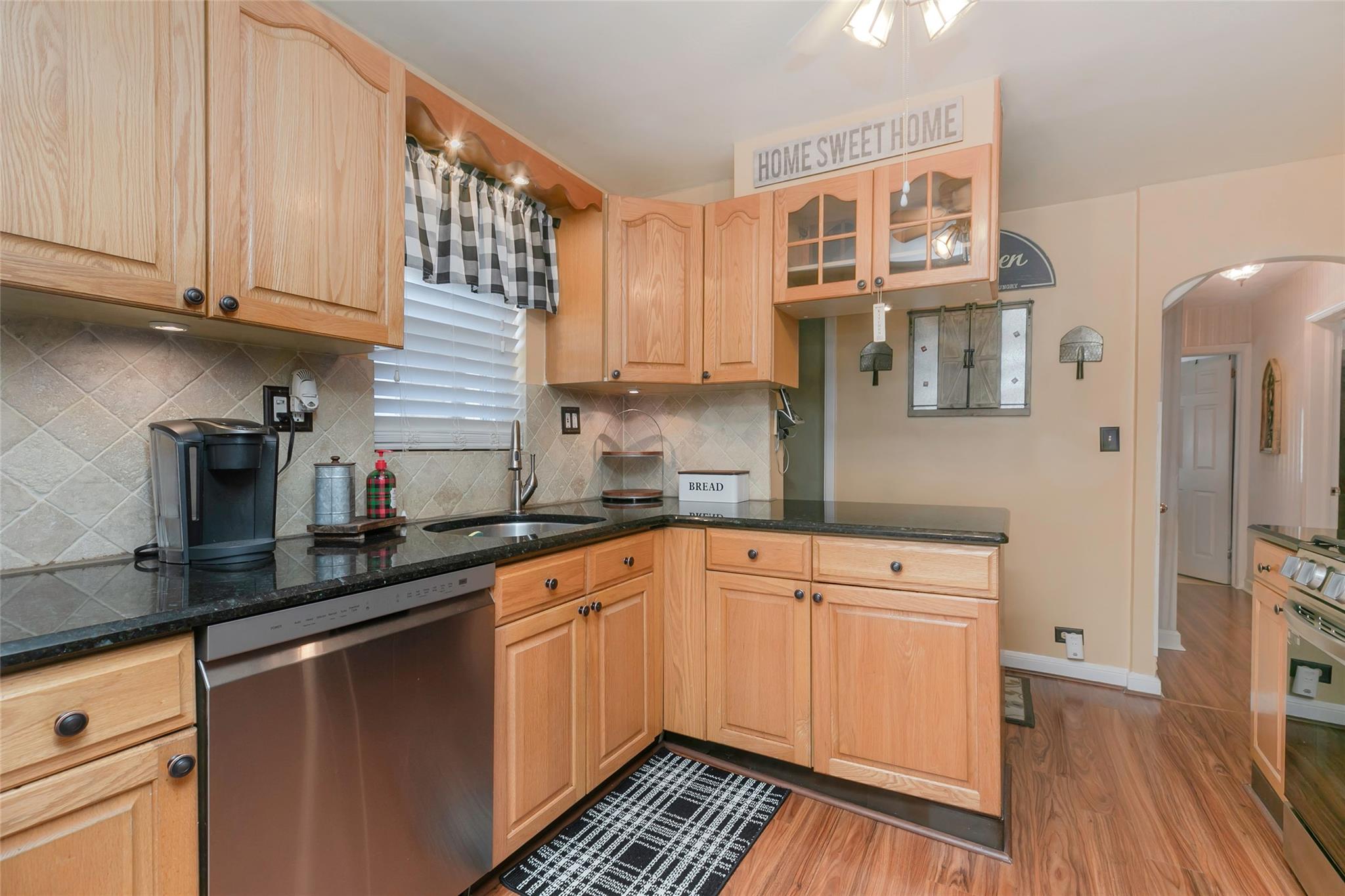 224 Delano Avenue, Yonkers, New York image 7