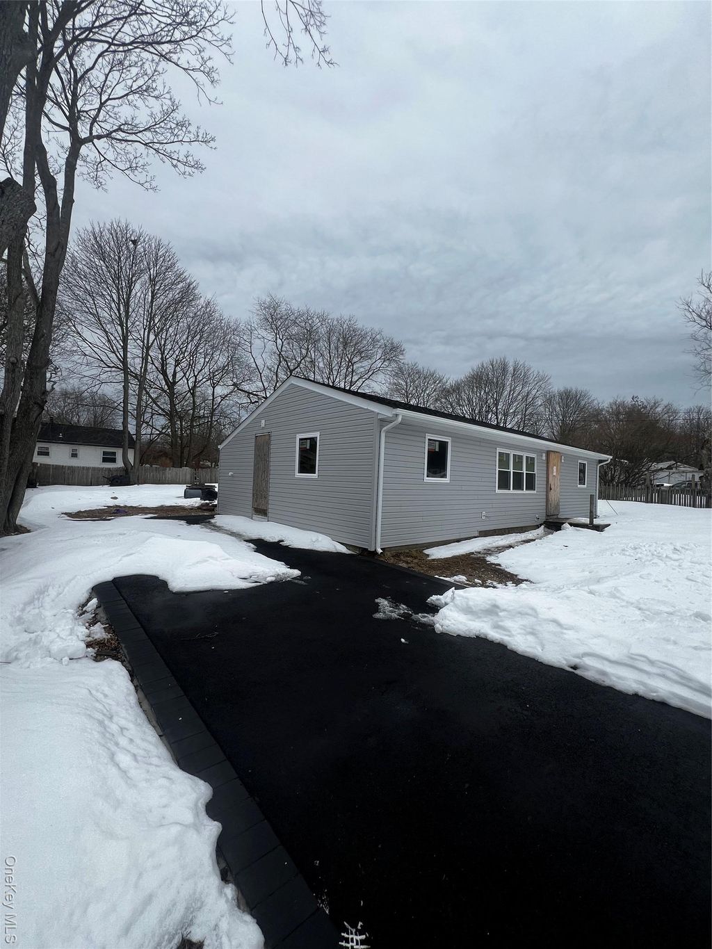 Photo of 547 Taylor Avenue, East Patchogue, NY 11772 (MLS # 966615)