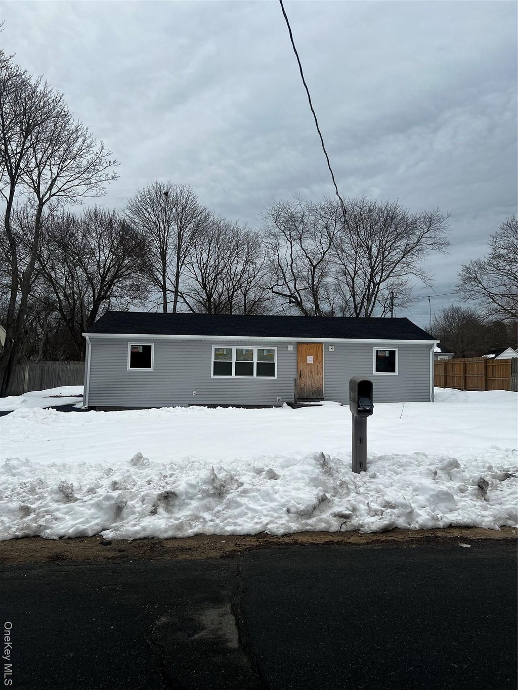 Photo of 547 Taylor Avenue, East Patchogue, NY 11772 (MLS # 966615)